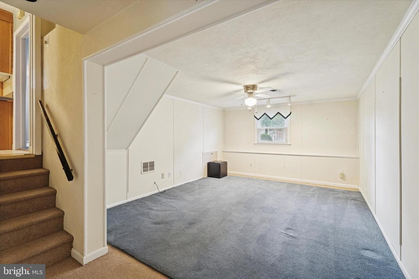 11 Linden Drive photo 24