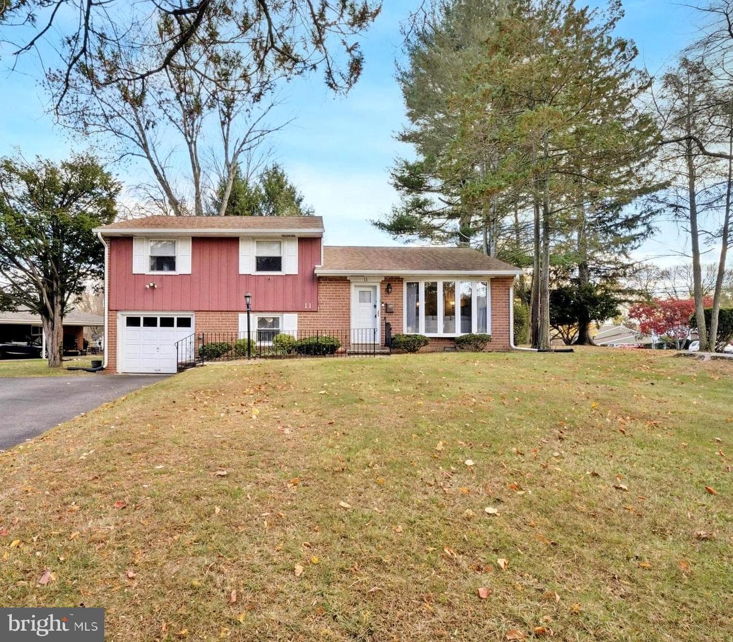 11 Linden Drive photo 27