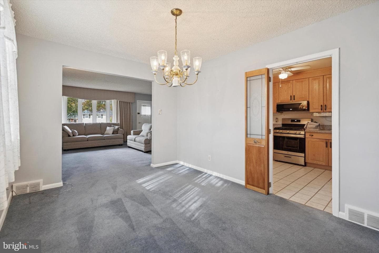 11 Linden Drive photo 7