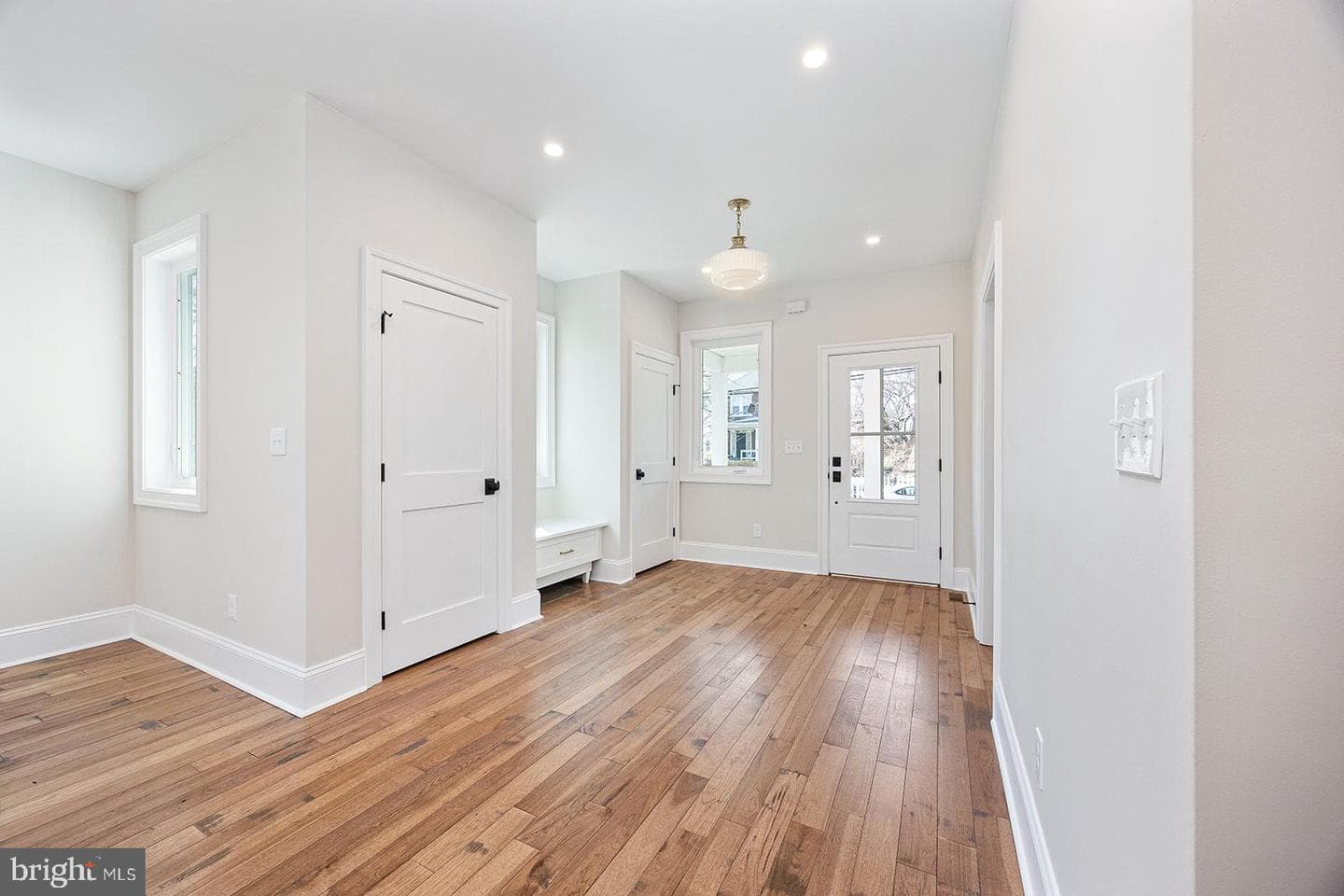 607 Summer Street photo 39