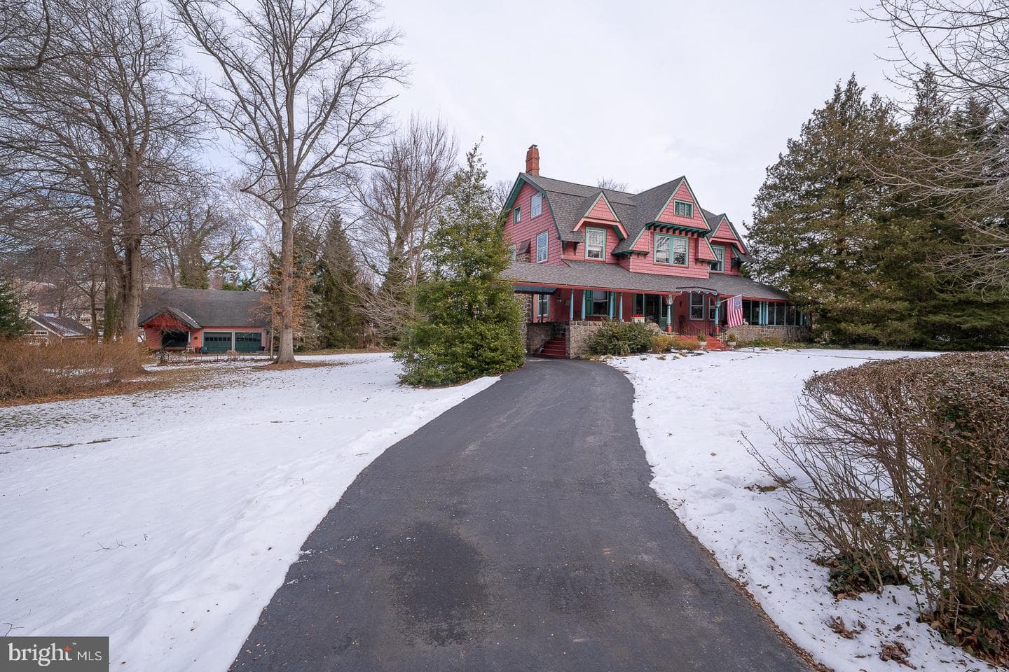 421 Midland Avenue photo 78