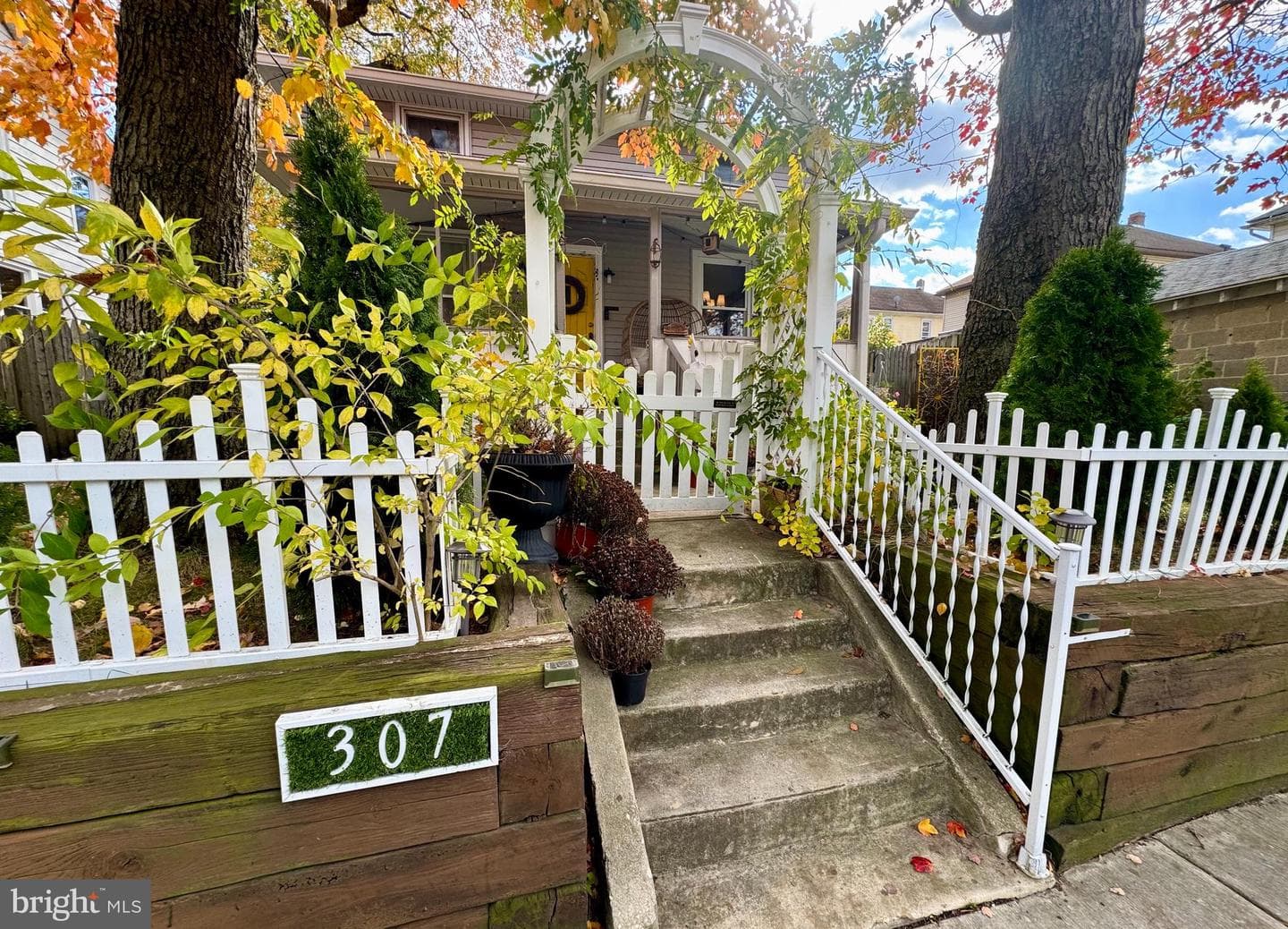 307 Johnson Avenue photo 3