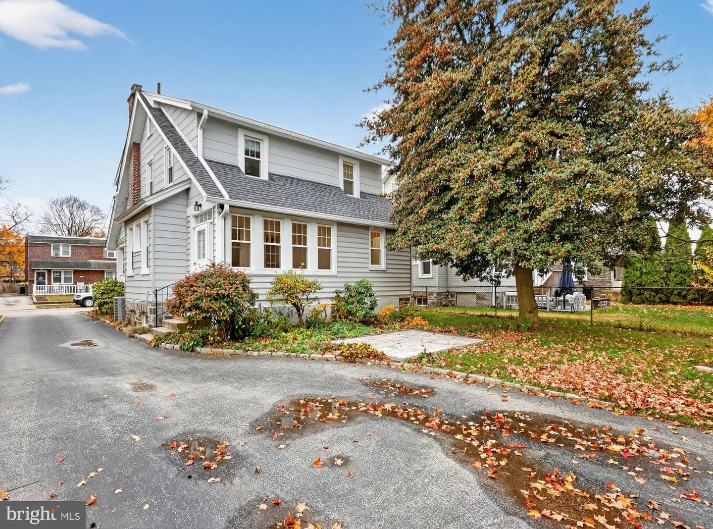 128 Campbell Avenue photo 32