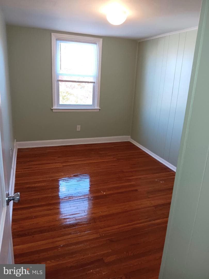 1027 Windsor Road photo 14
