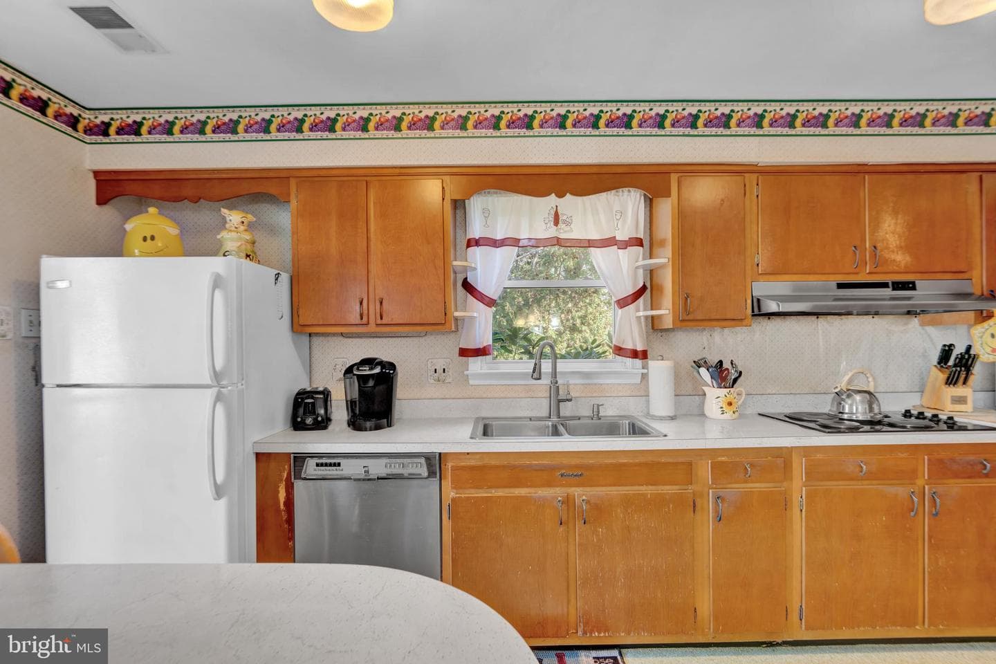 104 Gilmore Road photo 8