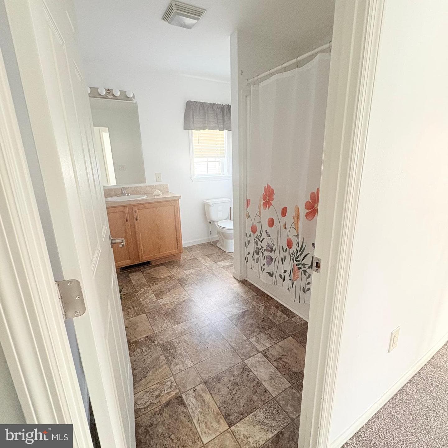 312 Winterset Road photo 10