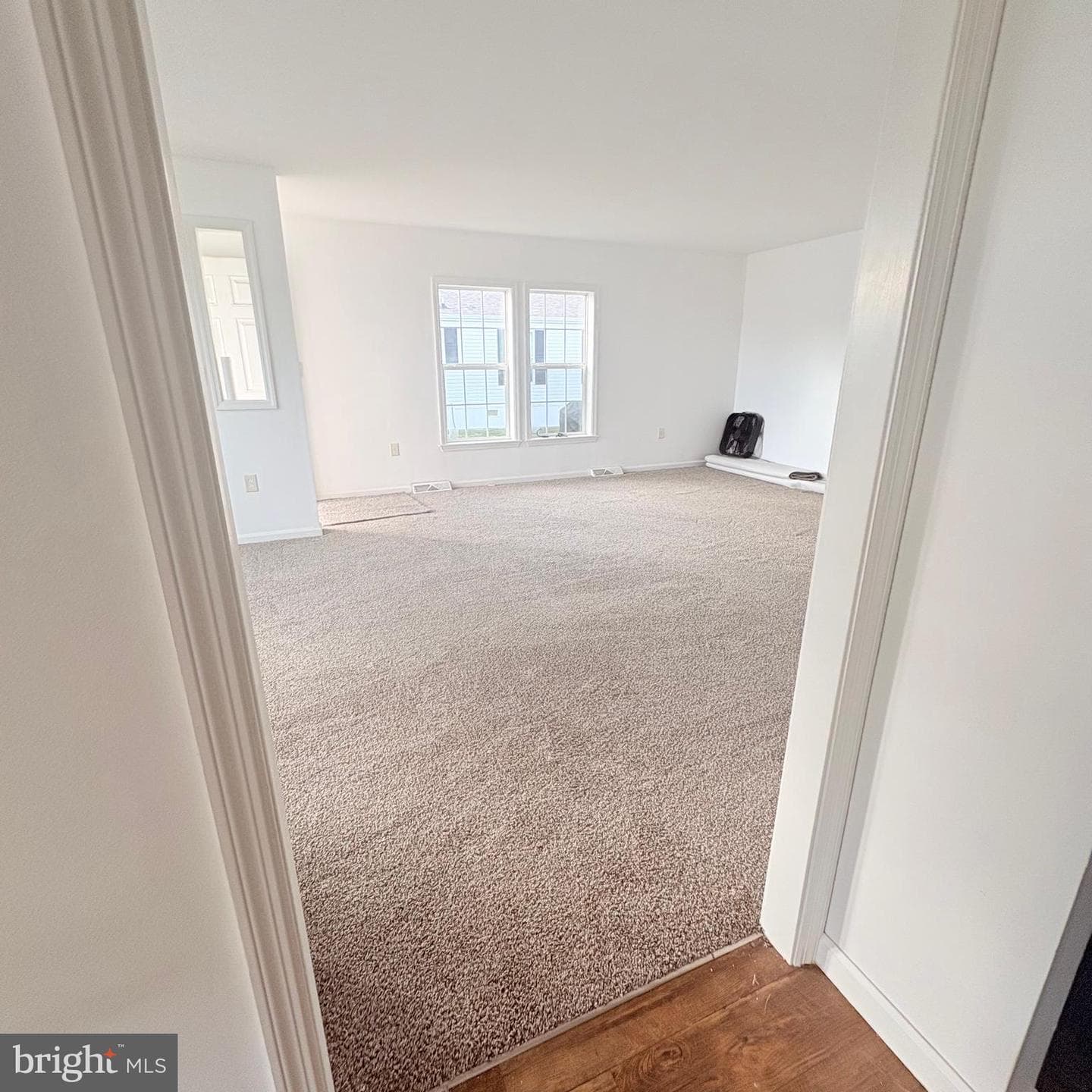 312 Winterset Road photo 6