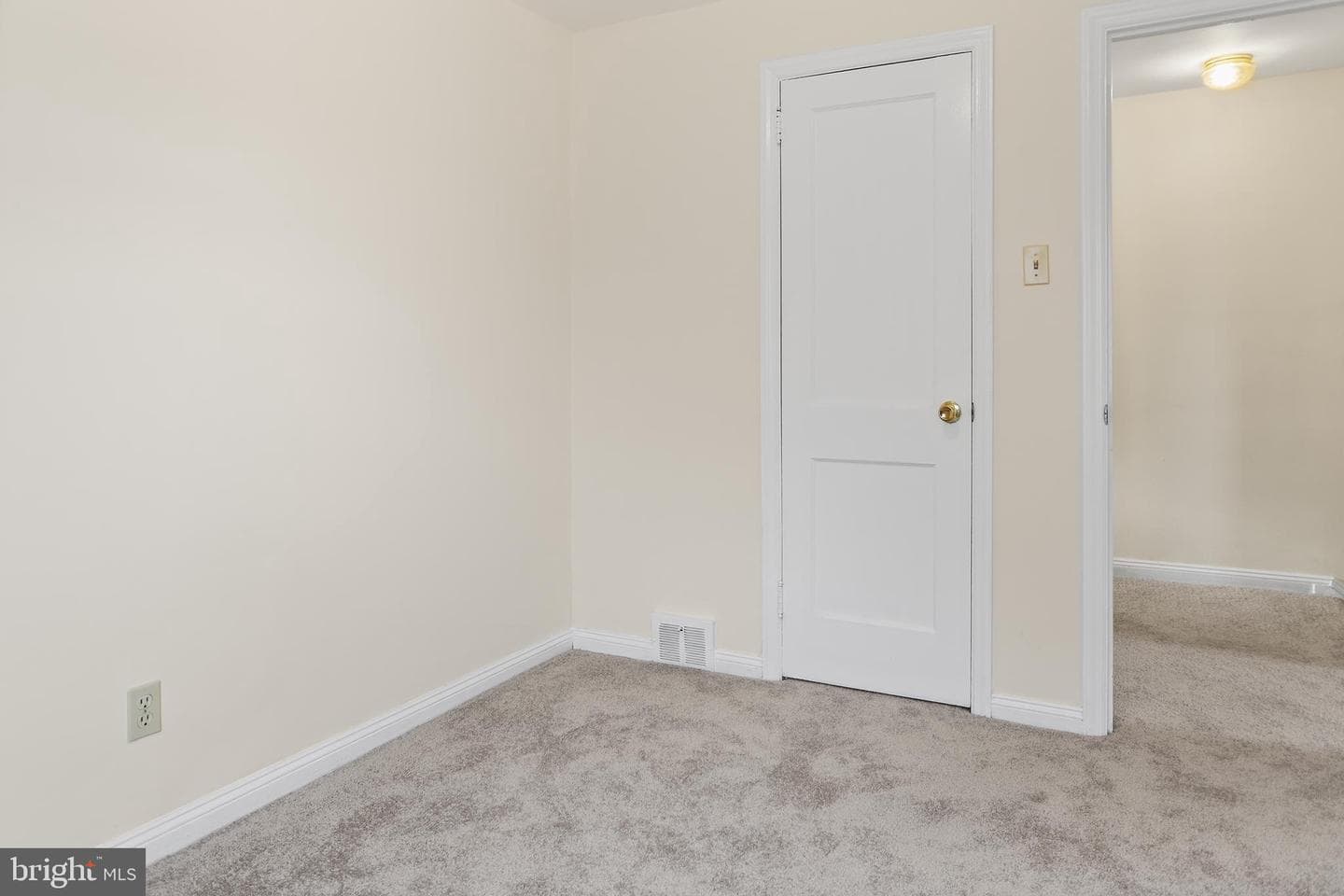 357 Cedar Avenue photo 12
