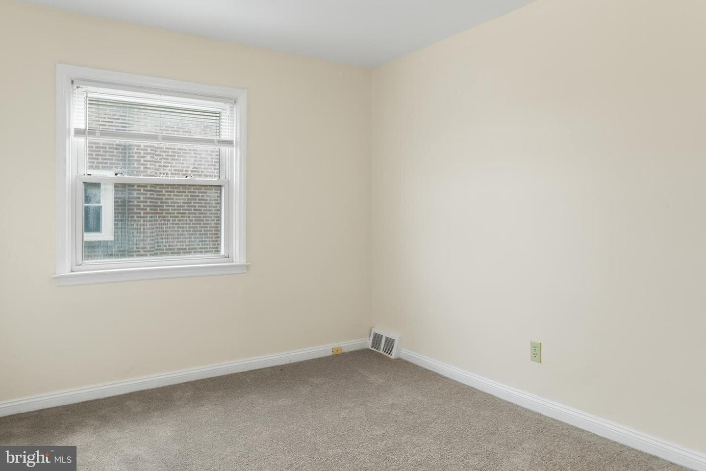 357 Cedar Avenue photo 13