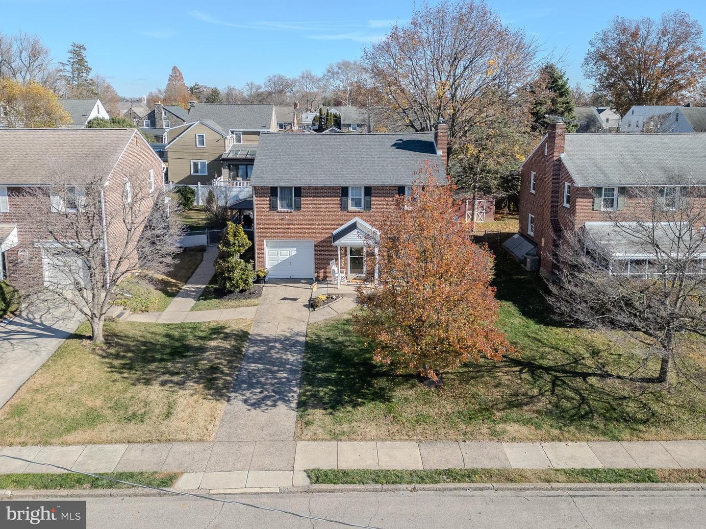 921 Addingham Avenue photo 4