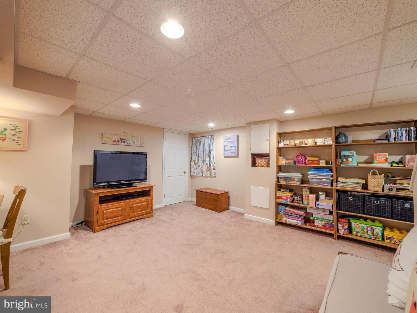 921 Addingham Avenue photo 69