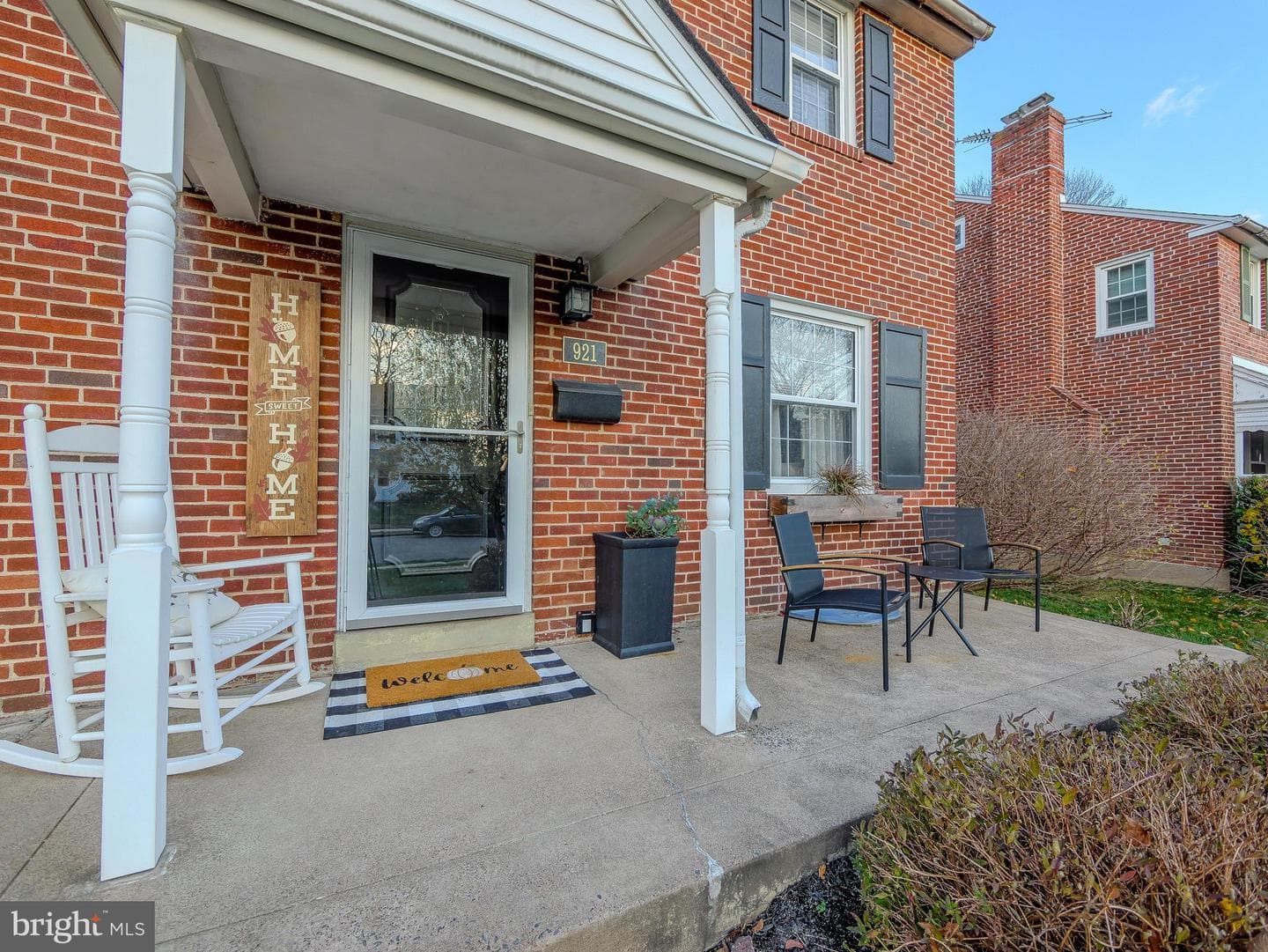 921 Addingham Avenue photo 7