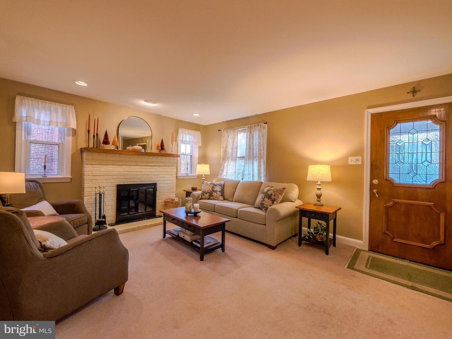 921 Addingham Avenue photo 9
