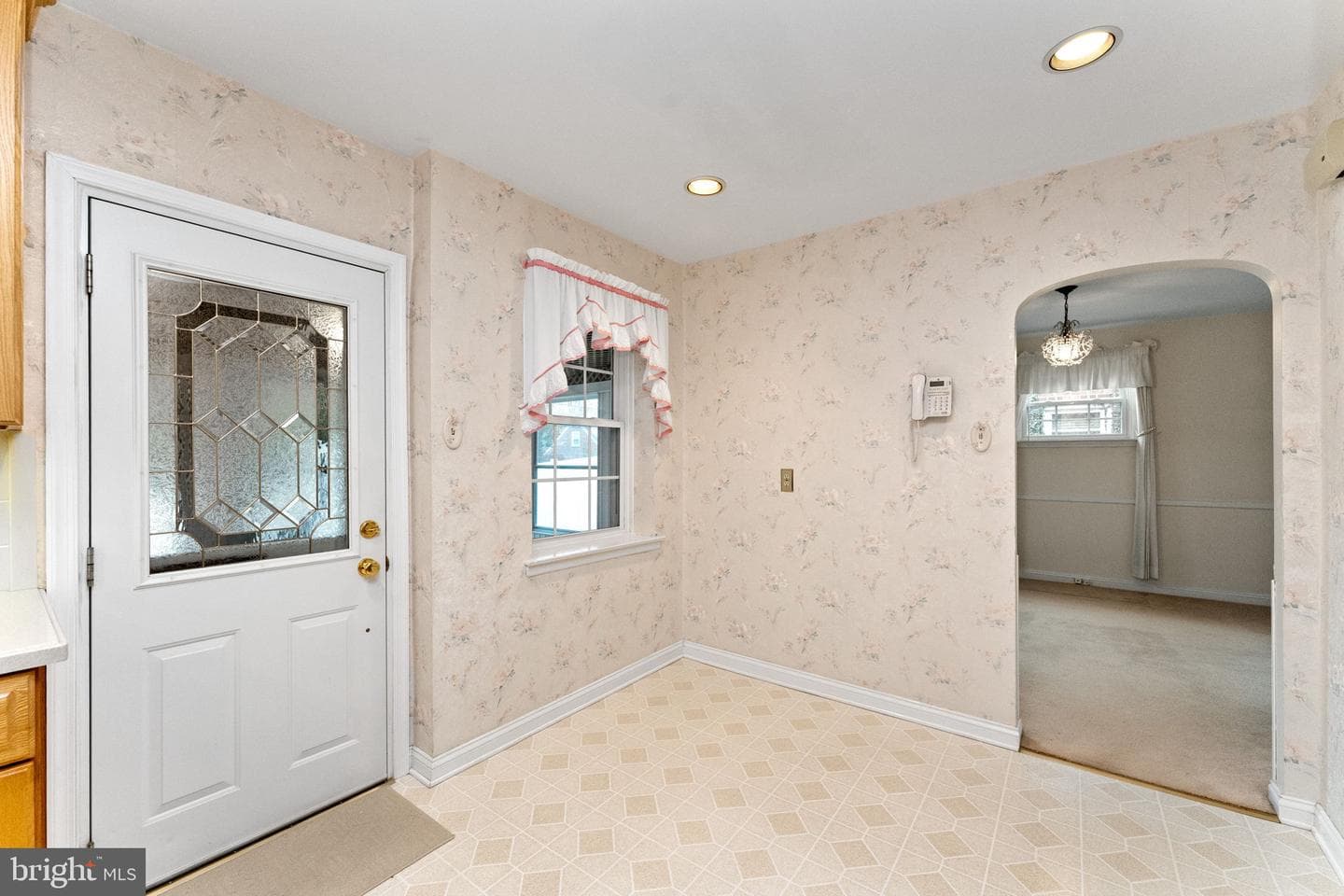 411 Buse Street photo 9