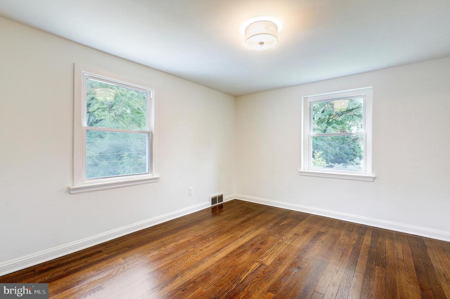 258 Lee Circle photo 22