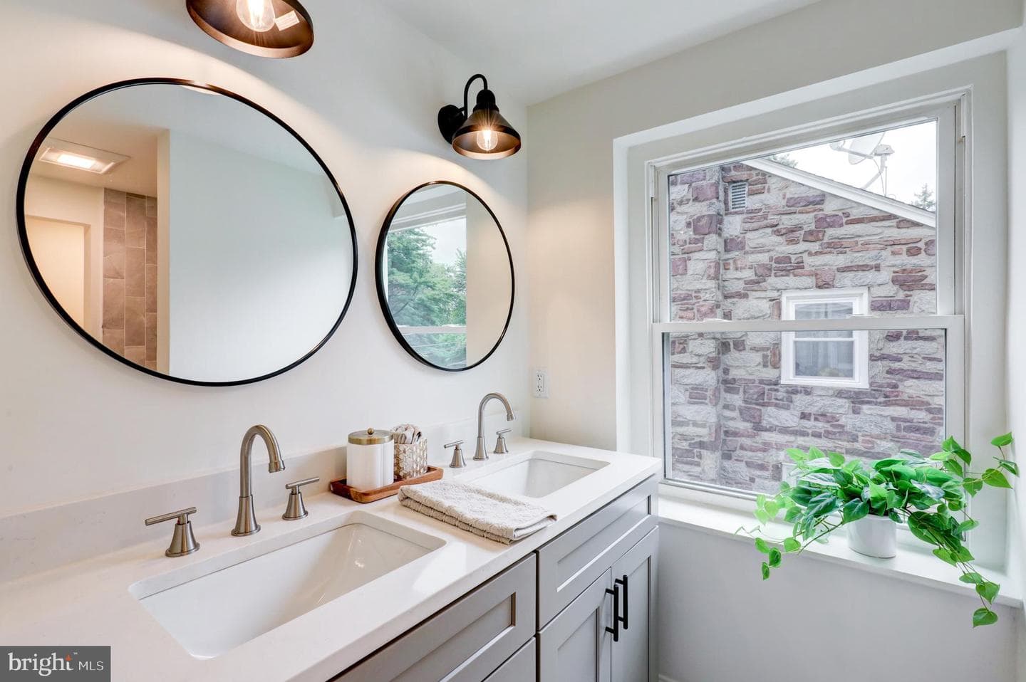 258 Lee Circle photo 30