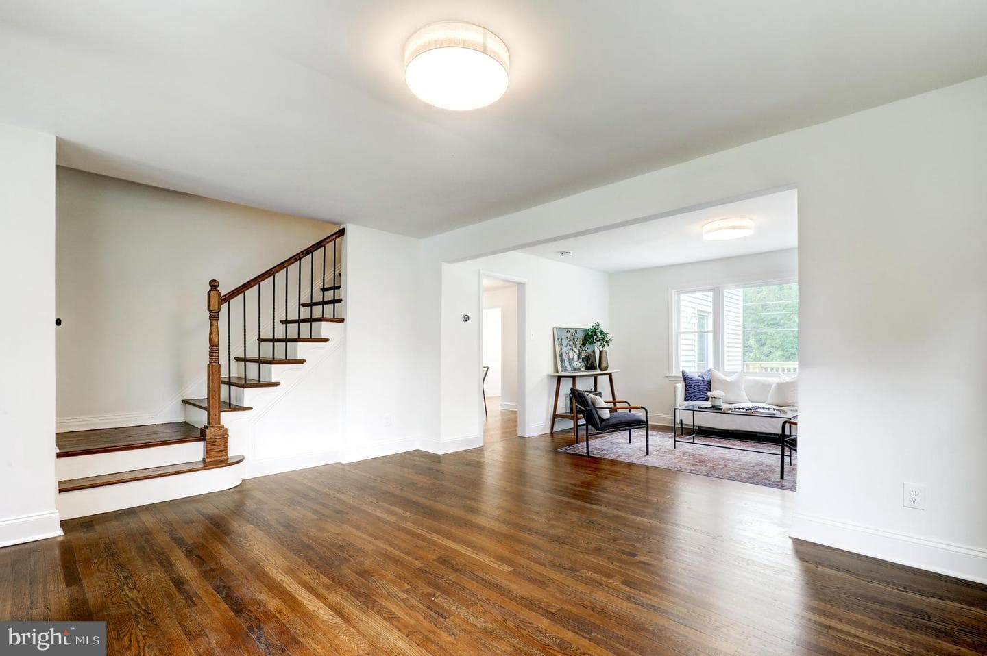 258 Lee Circle photo 5