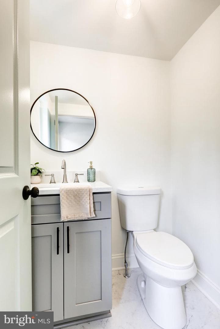 258 Lee Circle photo 9