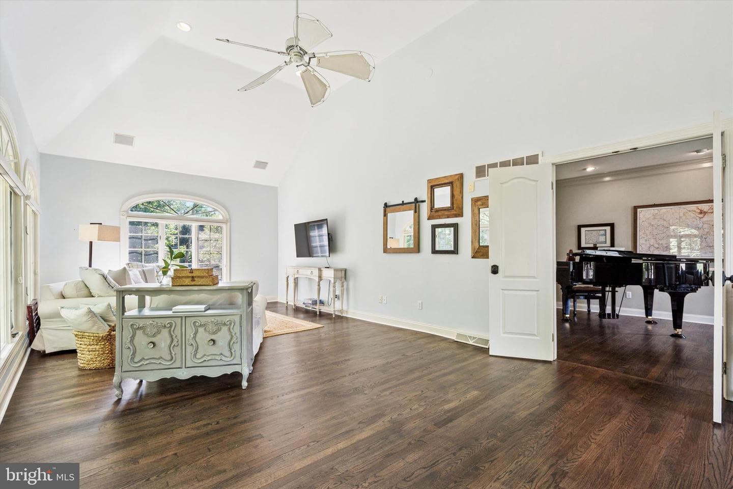 20 Kingston Road photo 3
