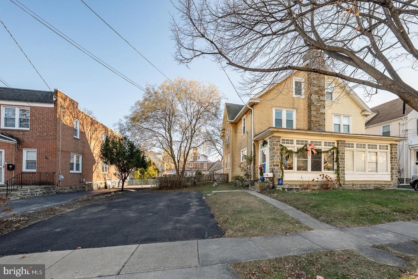 139 Campbell Avenue photo 1