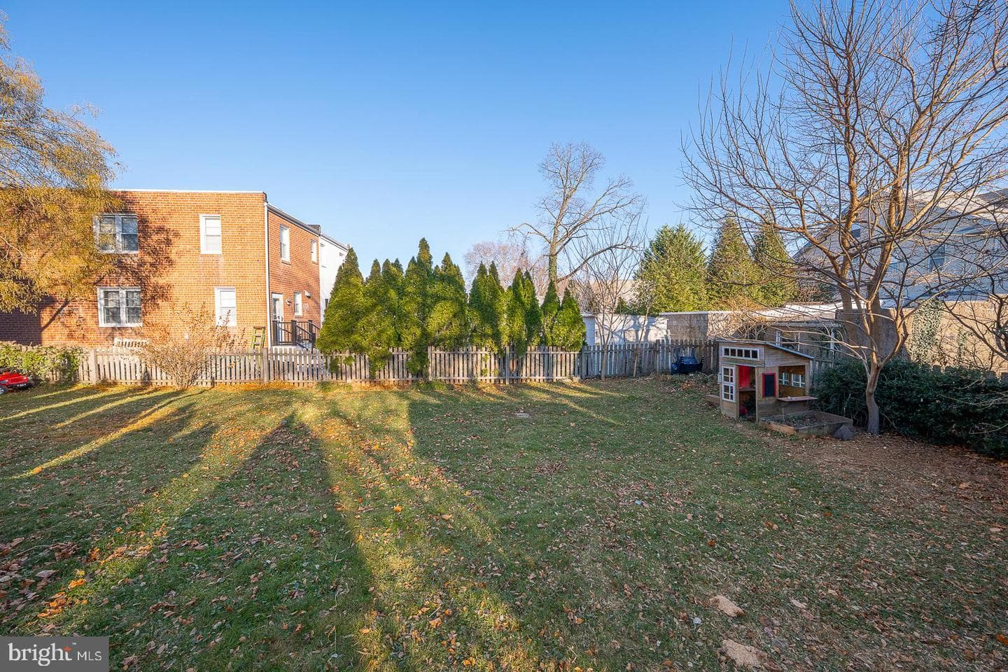 139 Campbell Avenue photo 47