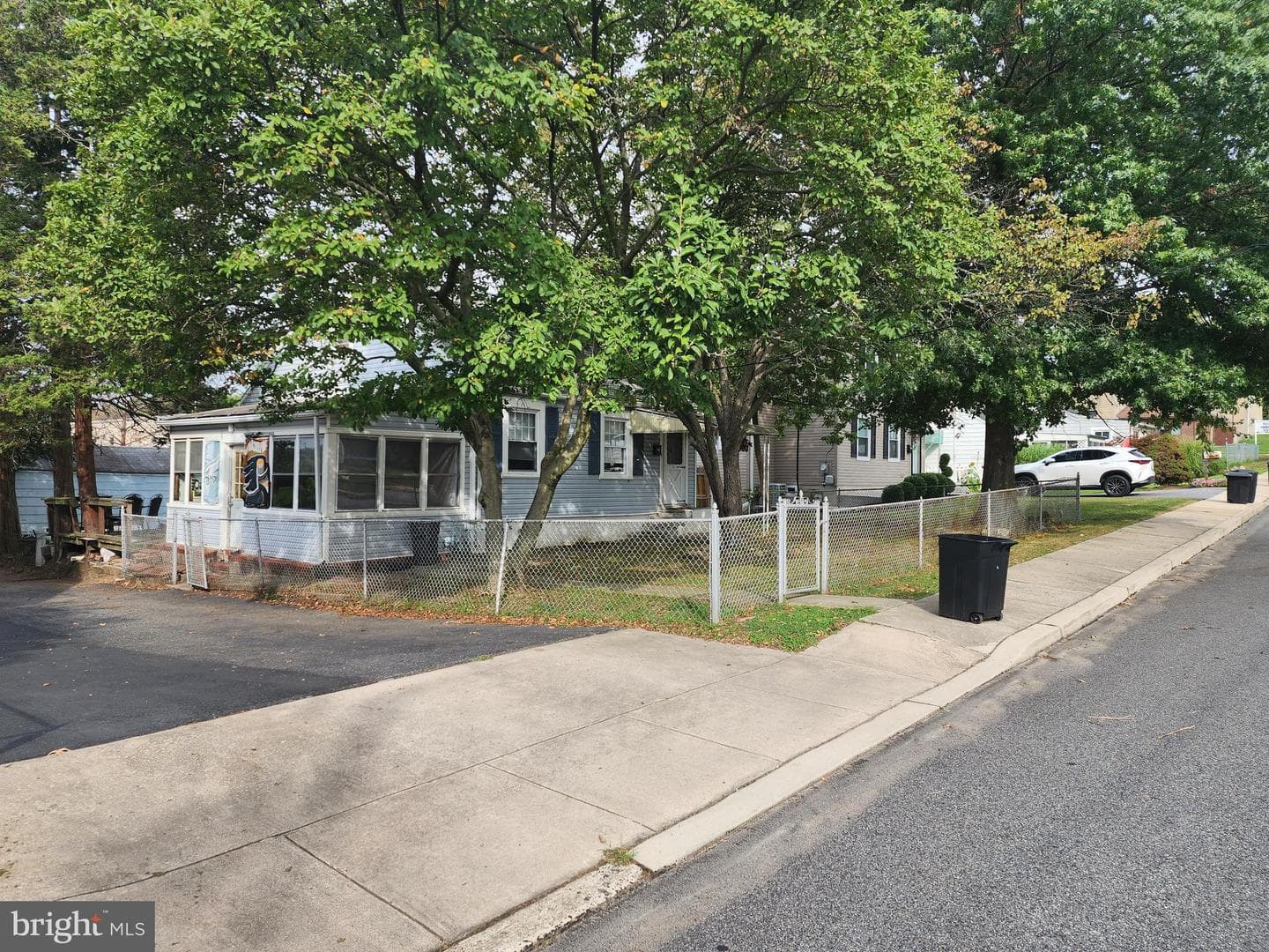924 Chestnut Street photo 3