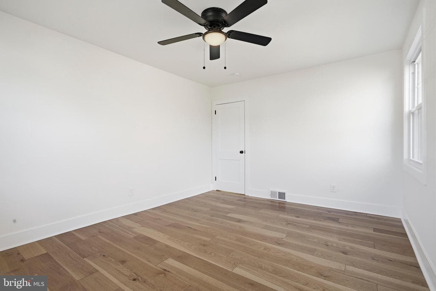 338 Wayne Avenue photo 15