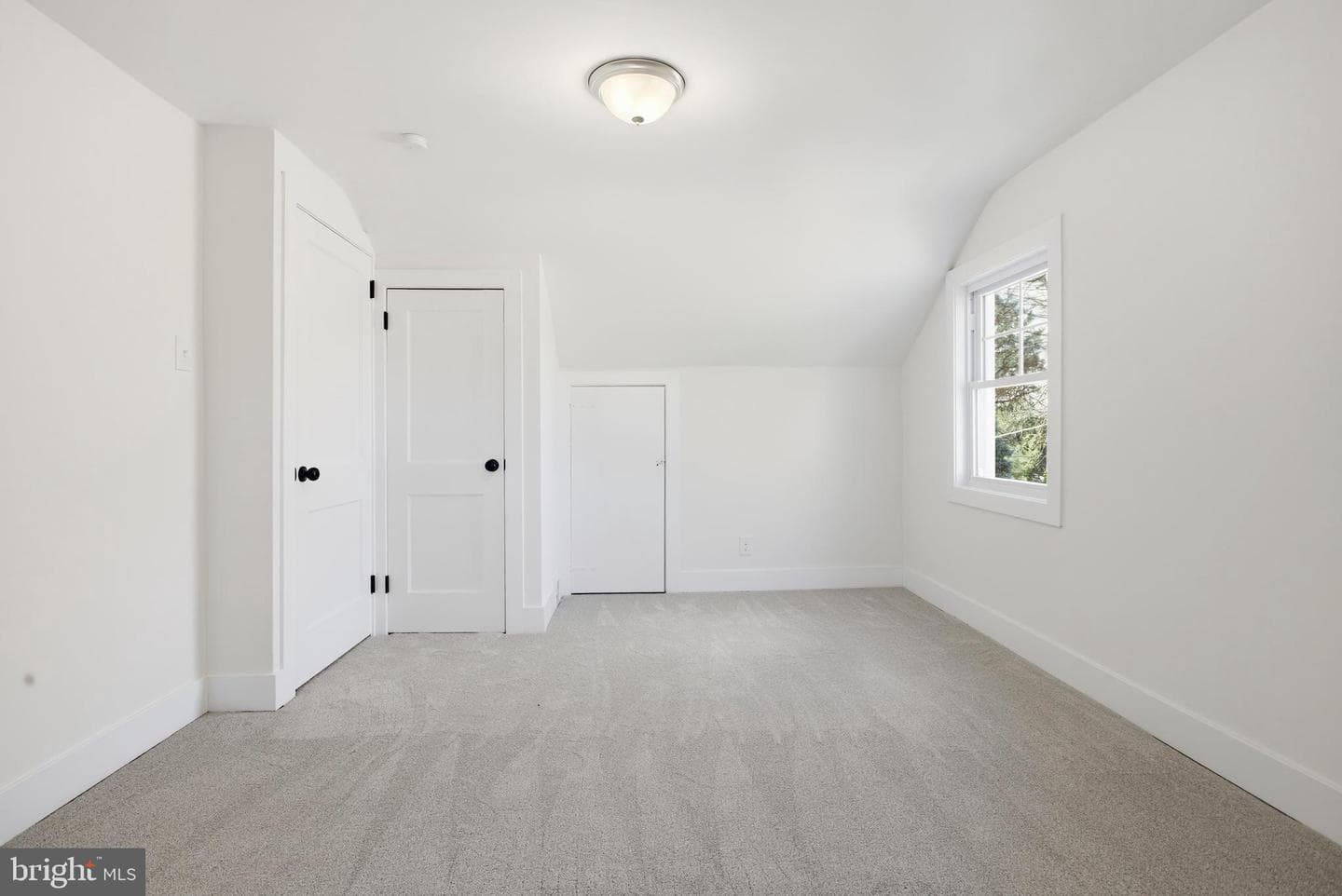 338 Wayne Avenue photo 20