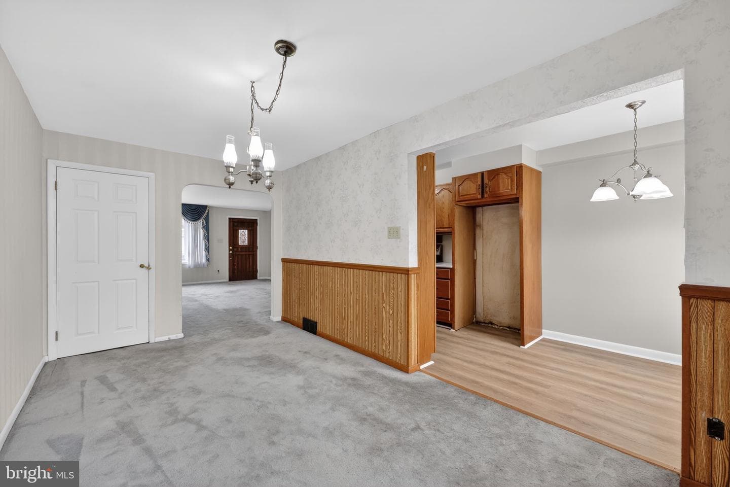 948 Grant Road photo 11