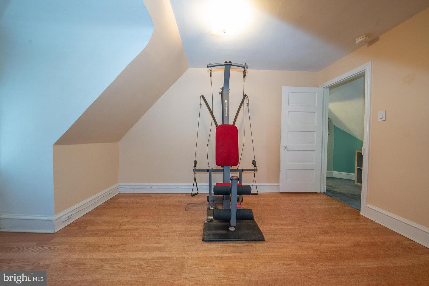 507 Morton Avenue photo 32