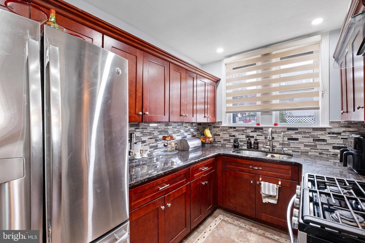 3811 Berry Avenue photo 7