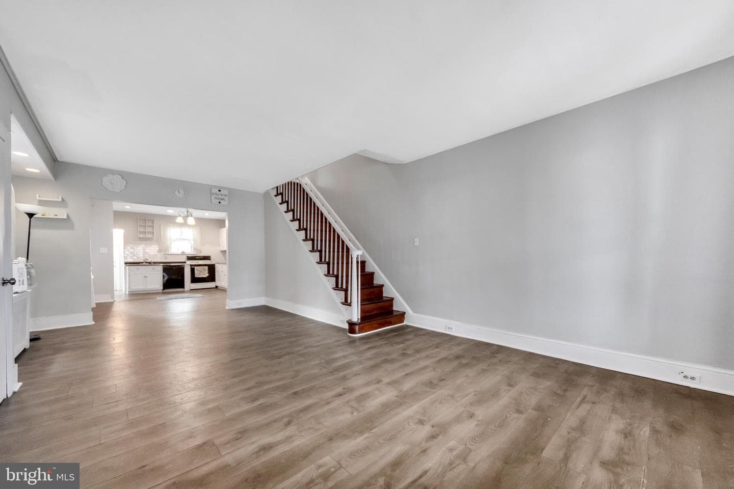 308 Clifton photo 5
