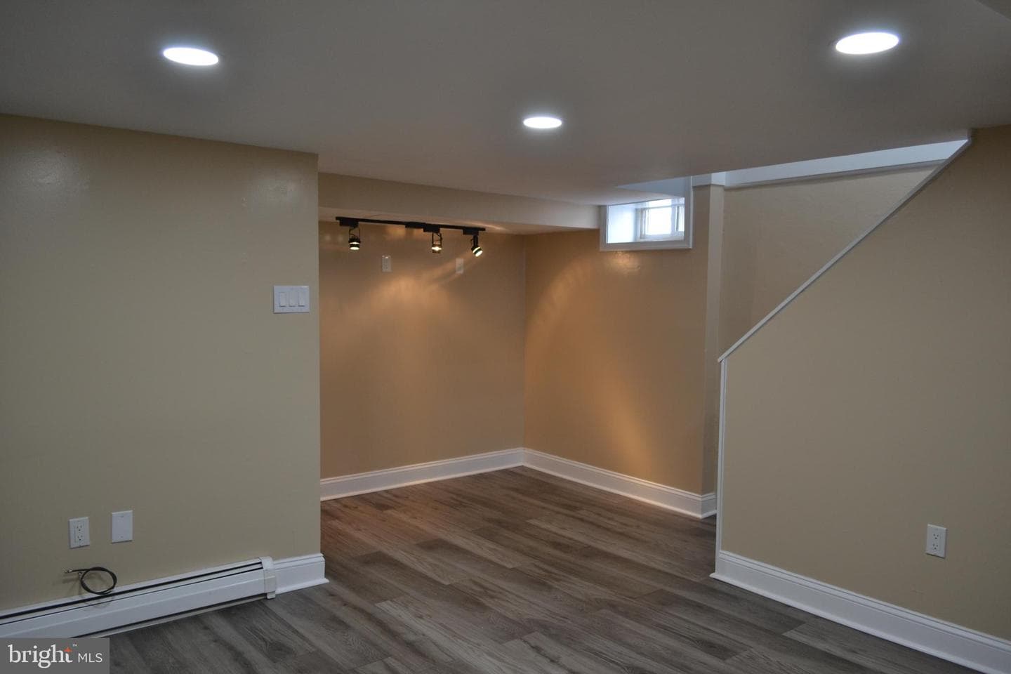 815 Summit Avenue photo 32