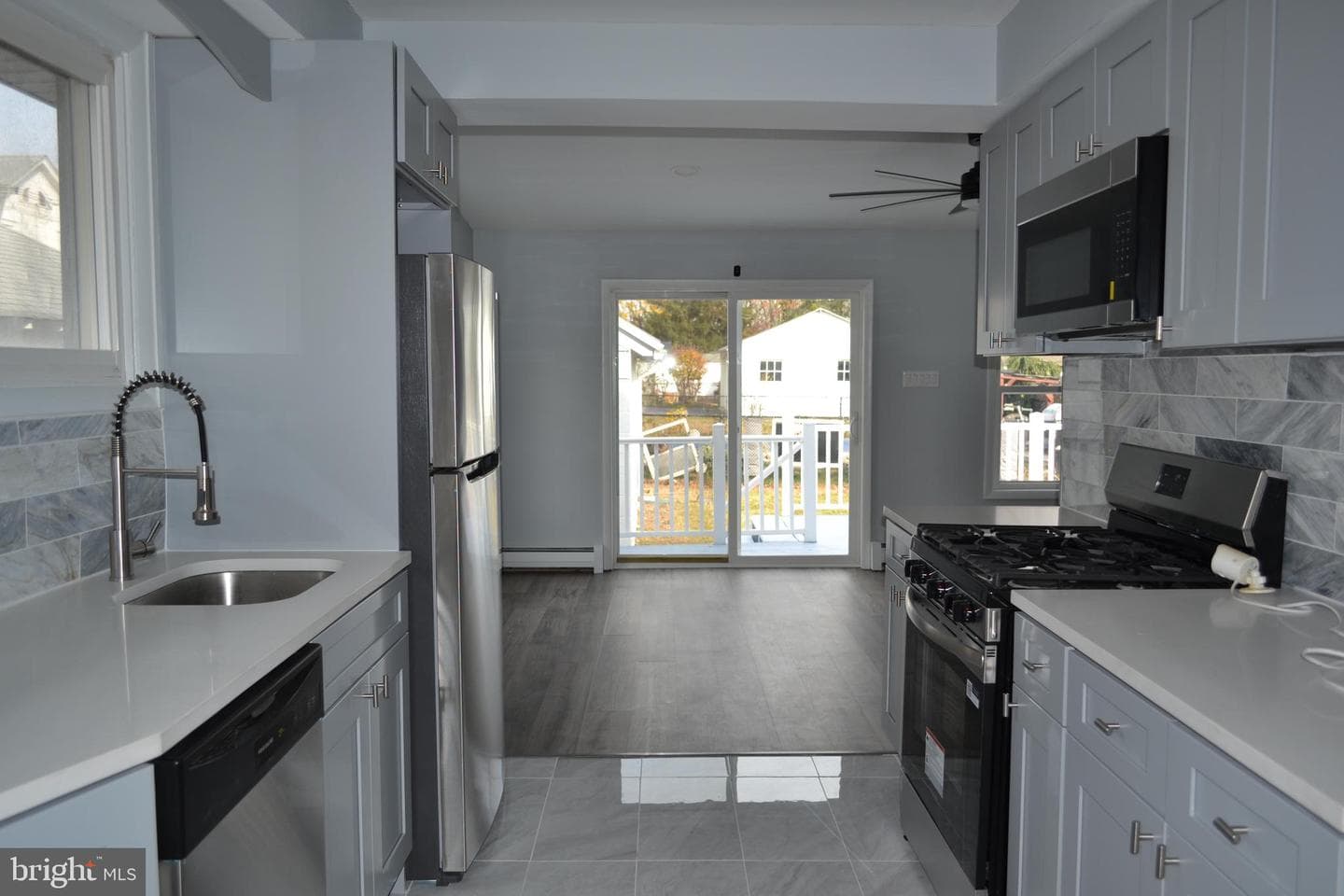 815 Summit Avenue photo 9