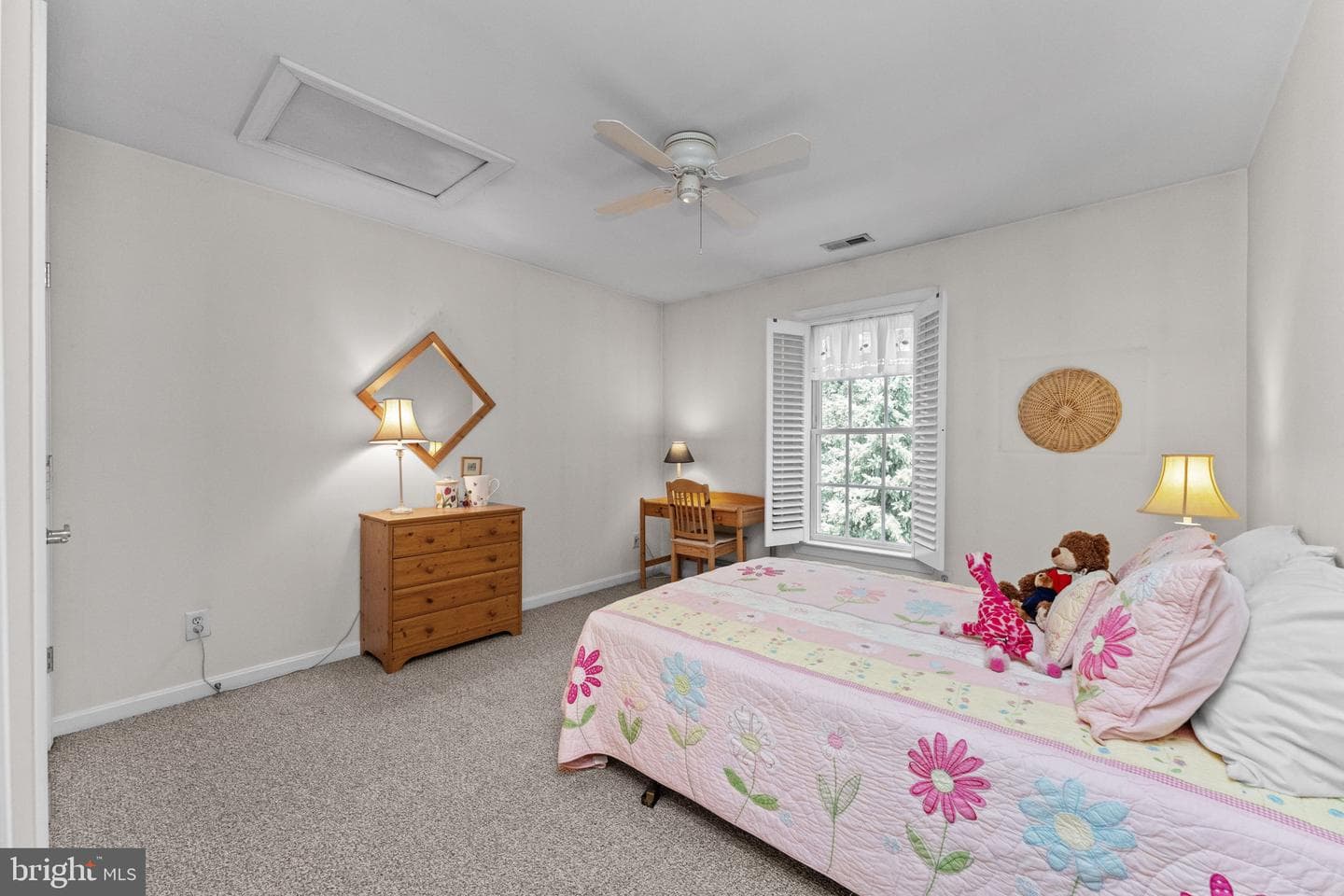 121 Camelot Lane photo 21