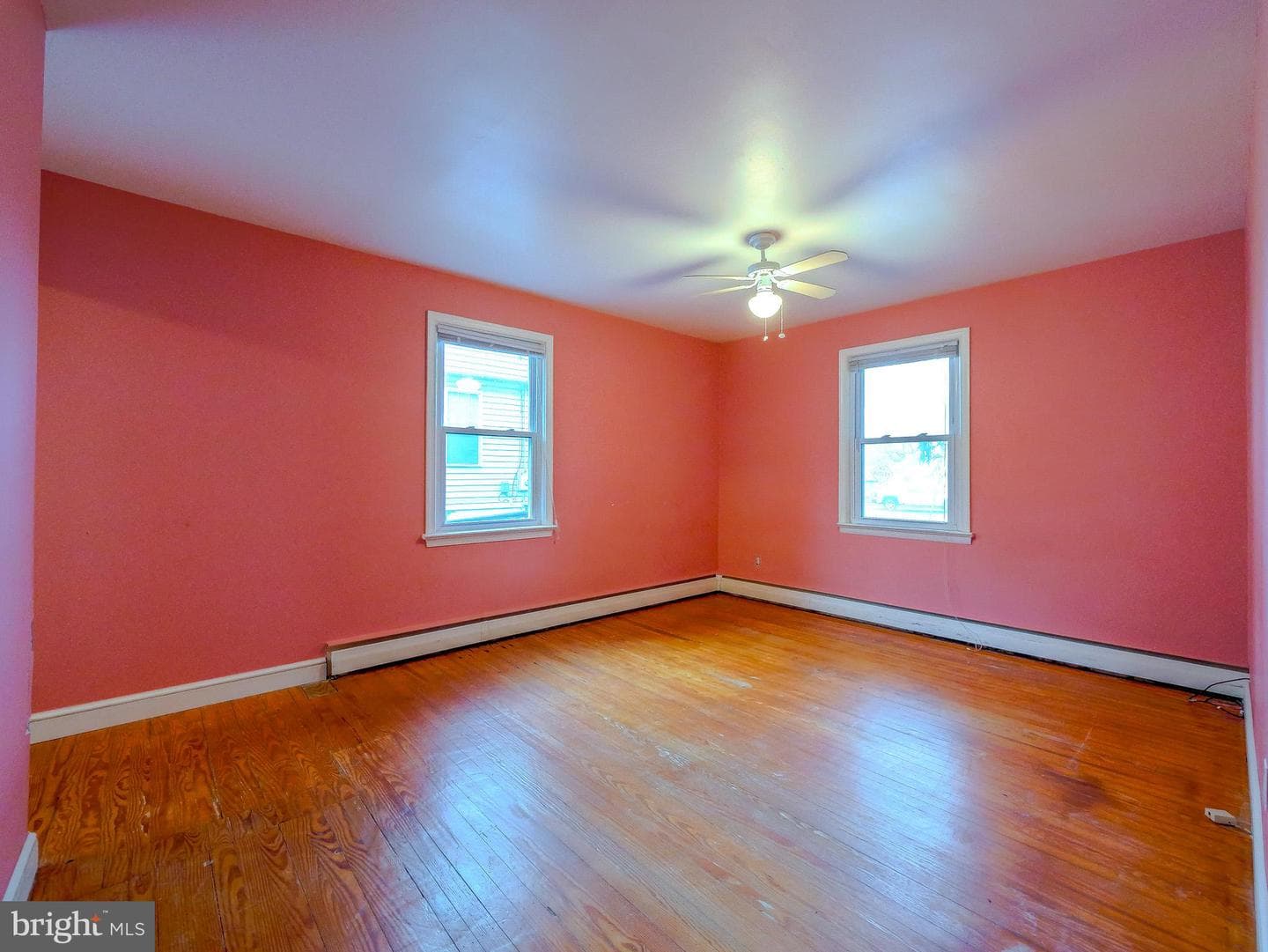 328 Hillside Avenue photo 11