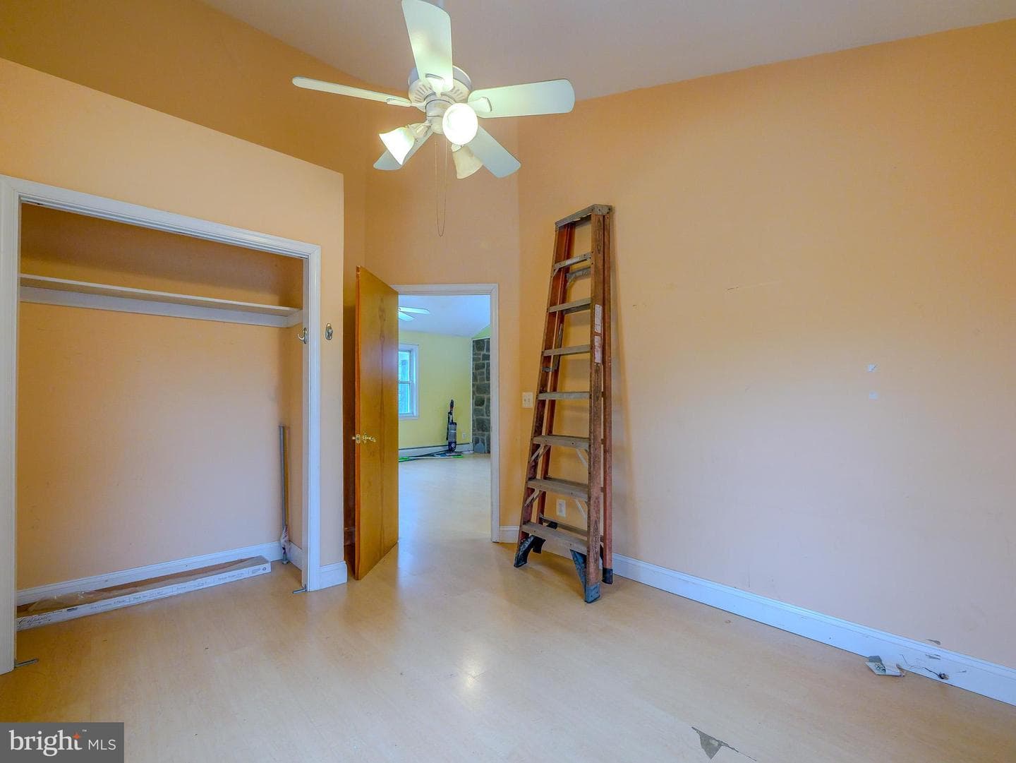 328 Hillside Avenue photo 3
