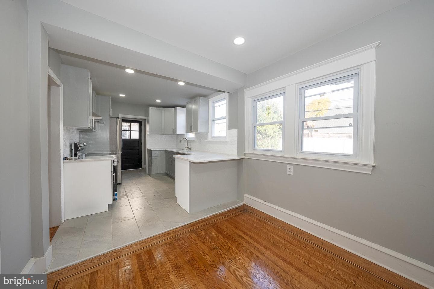 1029 Belfield Avenue photo 18