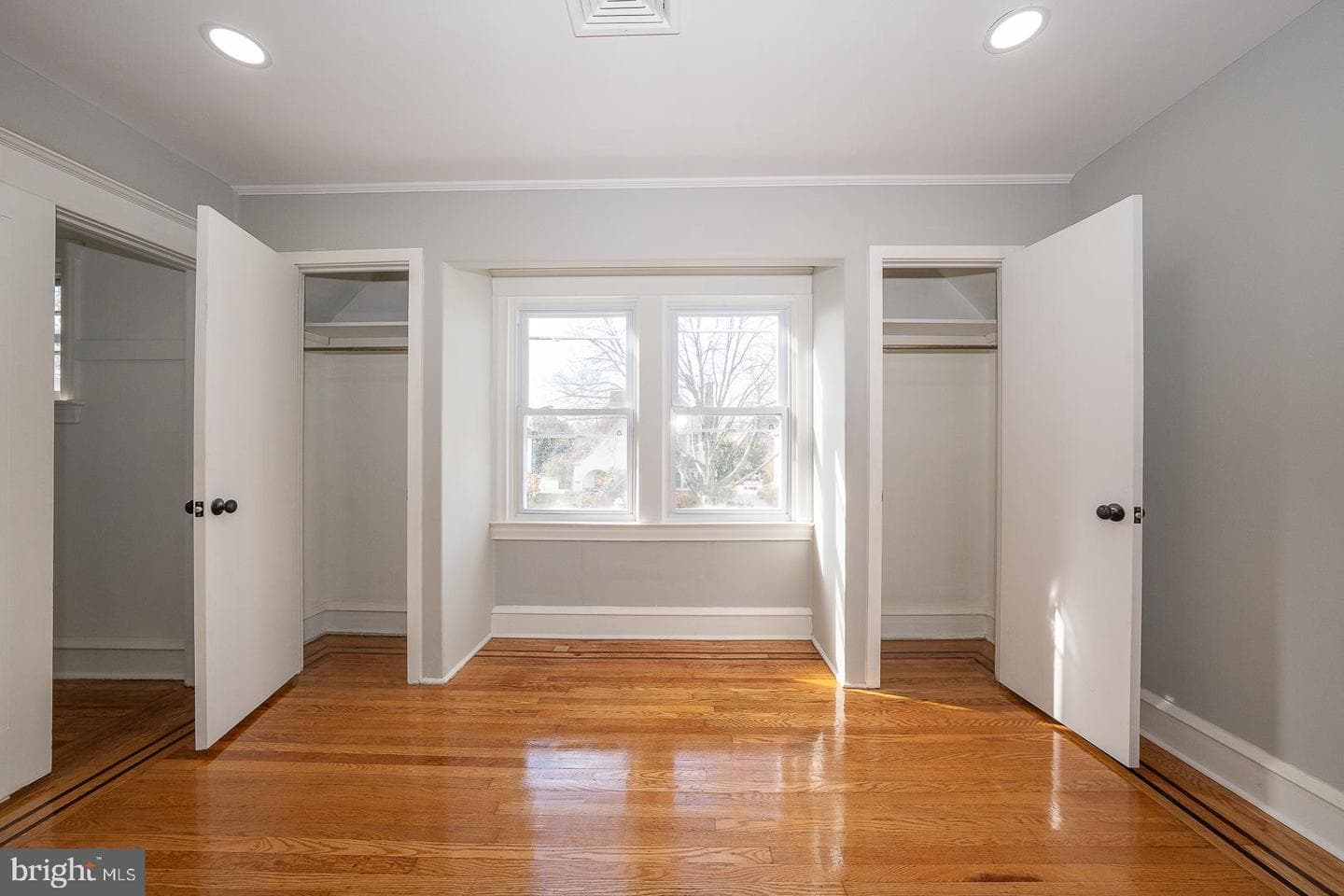 1029 Belfield Avenue photo 32