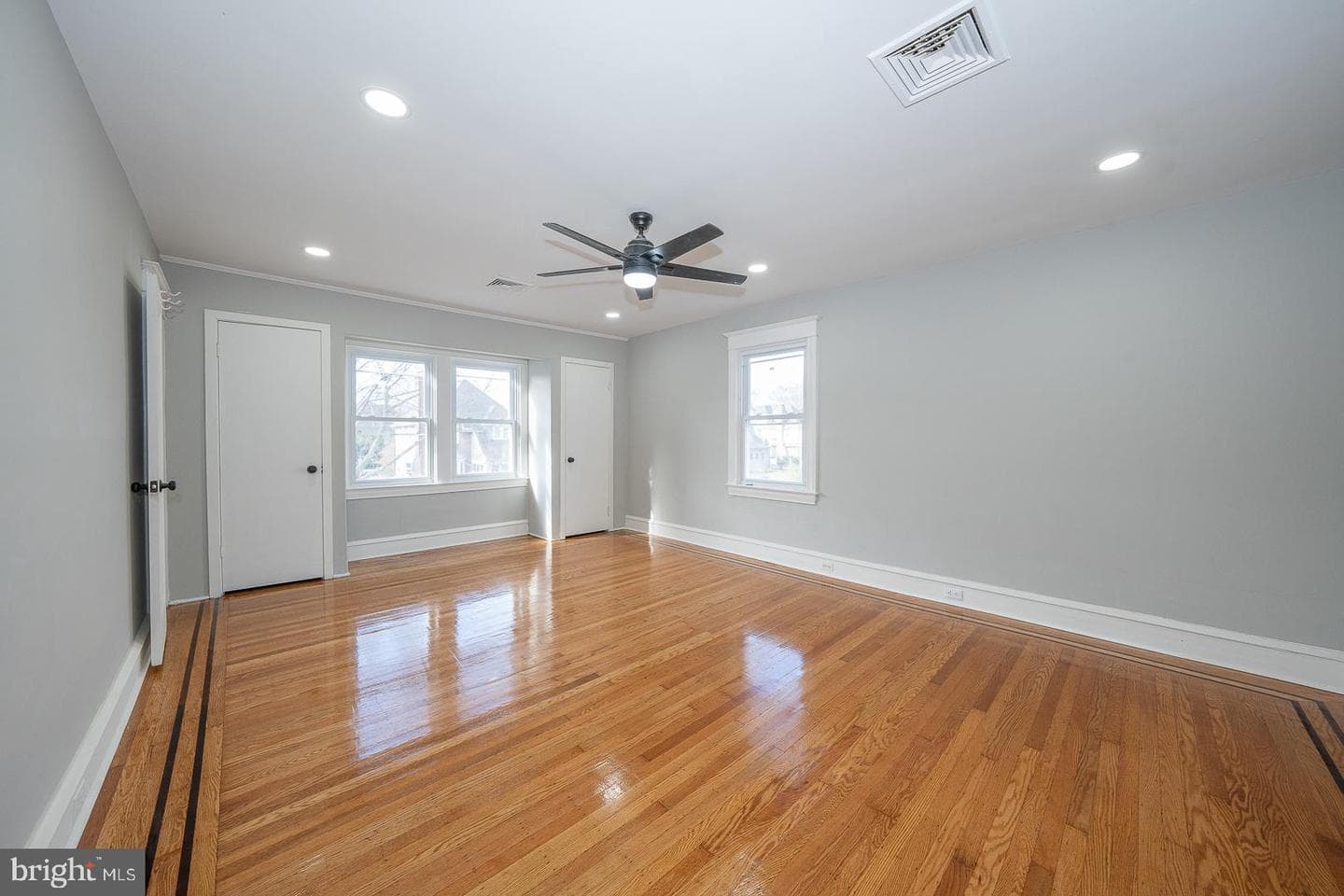 1029 Belfield Avenue photo 38