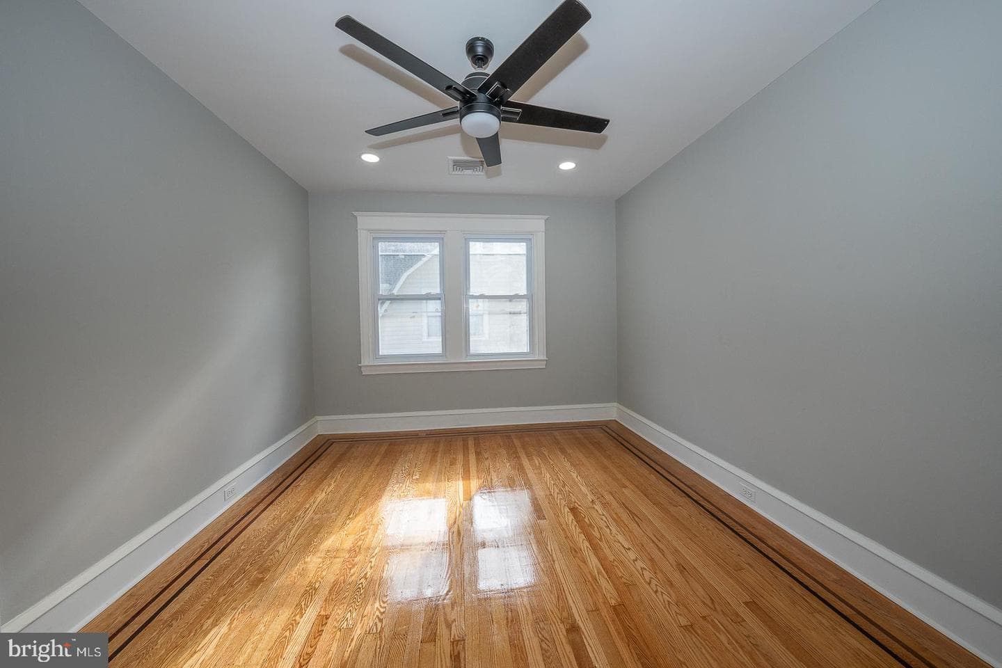 1029 Belfield Avenue photo 39