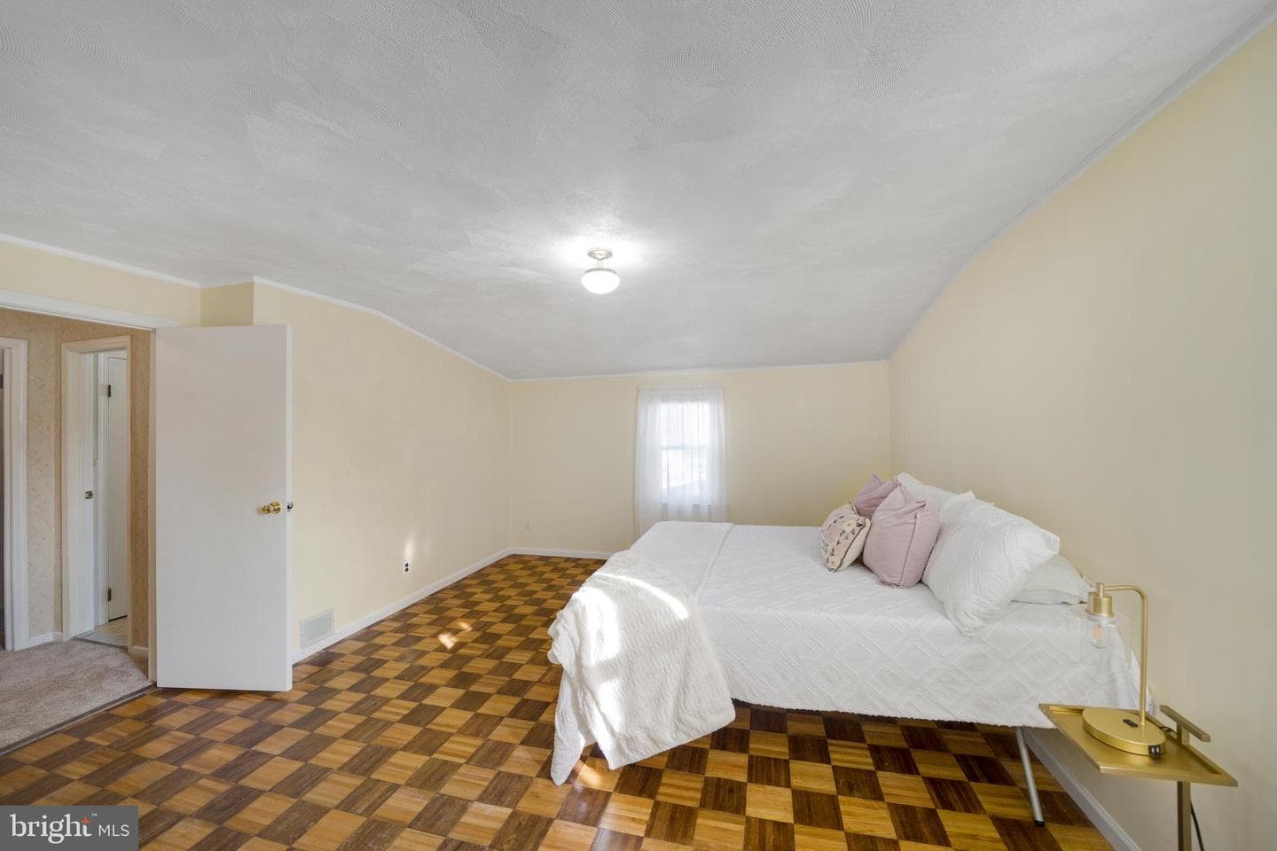 115 Newby Drive photo 16