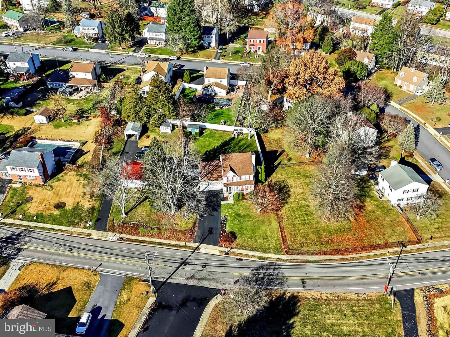2410 Larkin Rd. photo 47