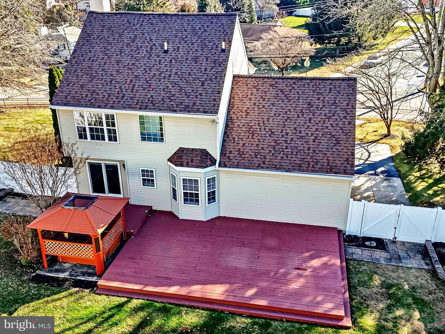 2410 Larkin Rd. photo 7