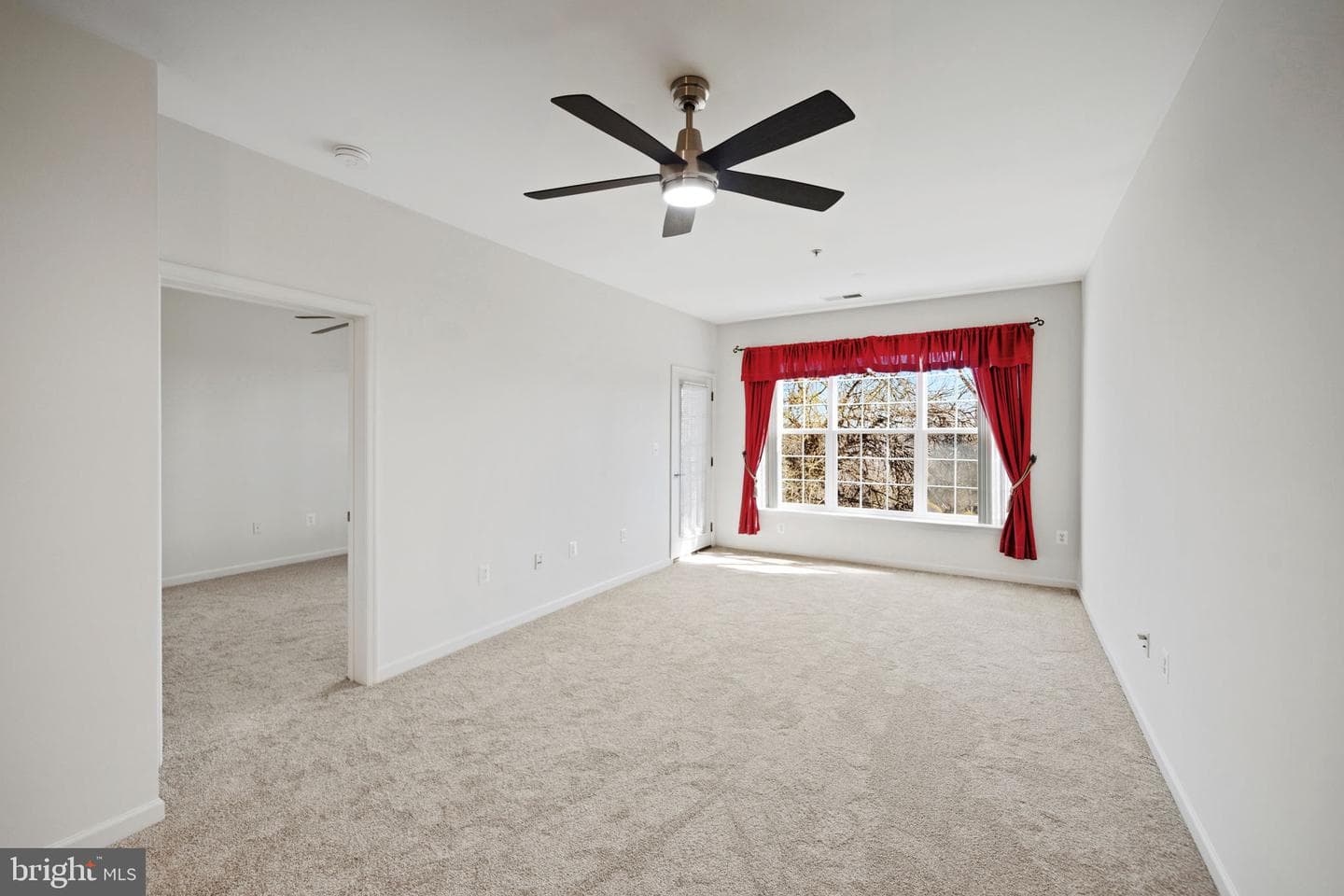 6107 Lydia Hollow Drive photo 11