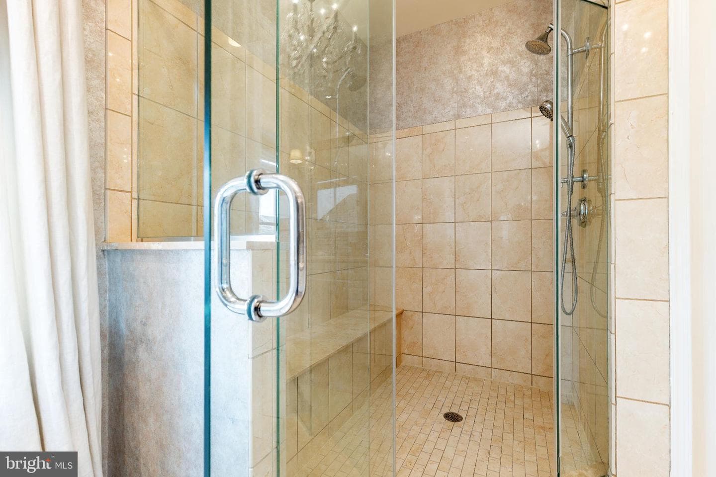 3711 Liseter Gdns photo 29