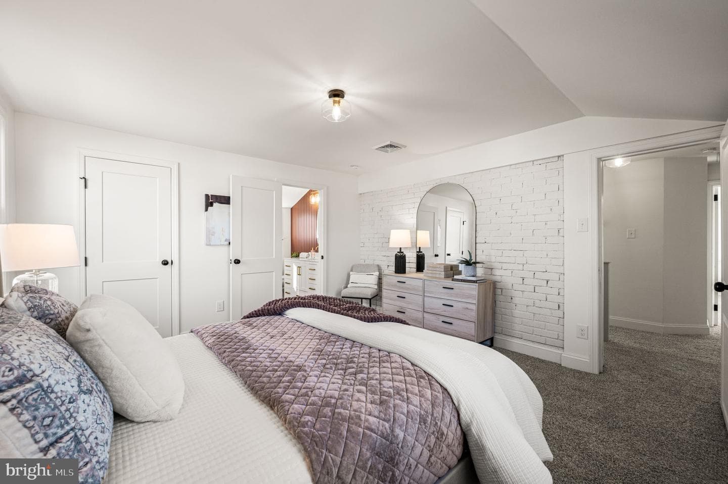11 Woodbine Road photo 10