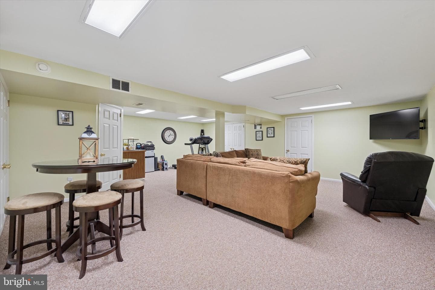 147 Snyder Lane photo 23