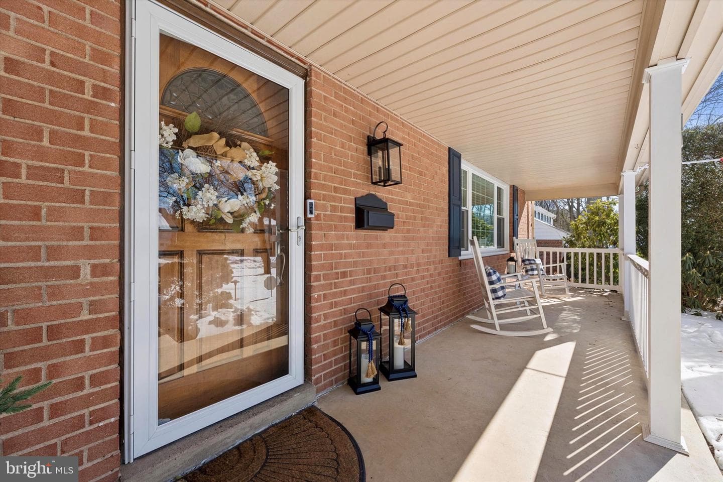 147 Snyder Lane photo 3