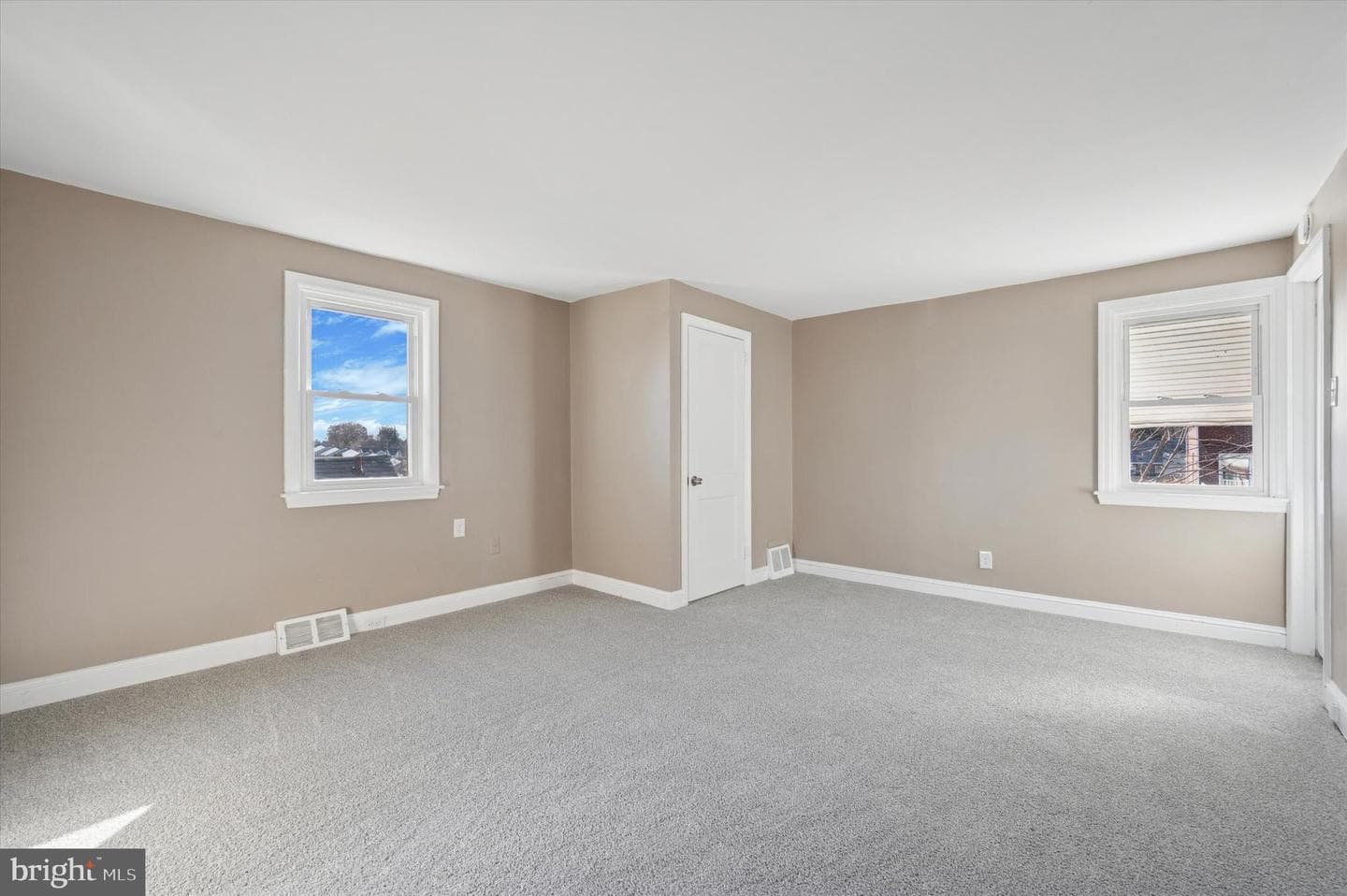 1228 Bryan Street photo 15